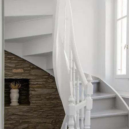 Athena's Archontiko Master Floor Apartman