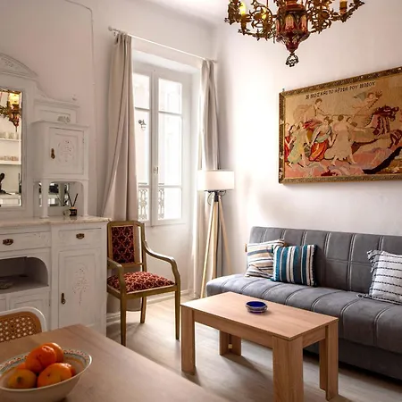 Apartman Athena's Archontiko Master Floor Ándros