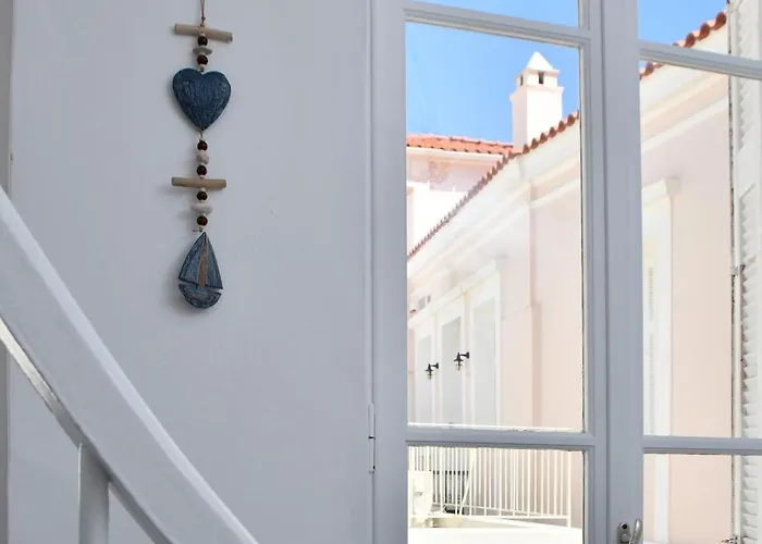 Athena's Archontiko Master Floor Ándros